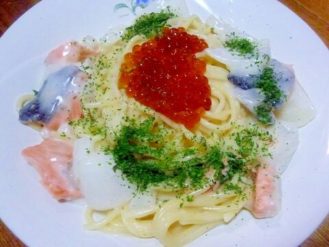 サーモンといくらのクリーム親子パスタ